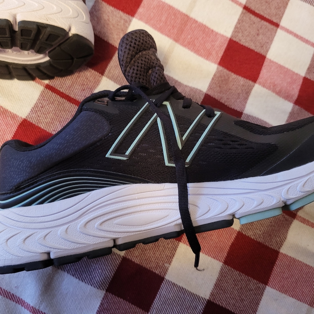 New balance blue and grey 840